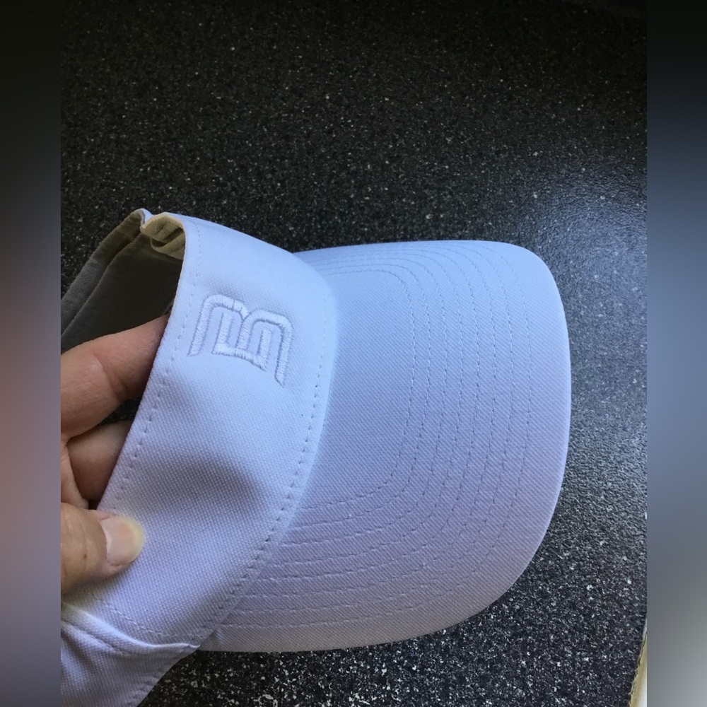 NIKE - Picture 3 of 14